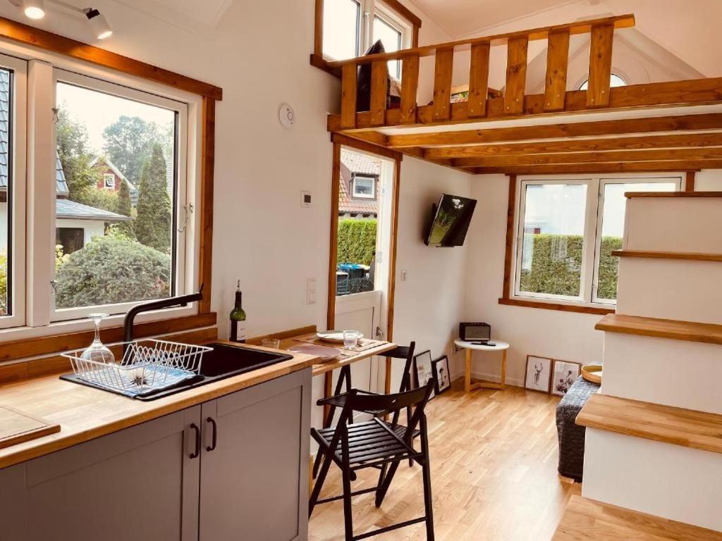 Tiny House Fleesensee Mit Eigenem Garten Und Nur Wenige Meter Vom Seeufer Göhren-Lebbin المظهر الخارجي الصورة